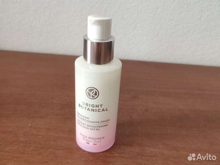 Эмульсия SPF30 для выравнивания цвета лица Ив Роше