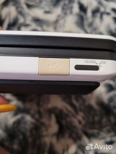 Портативный видеопроигрыватель