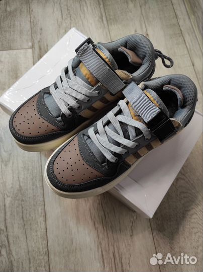 Кроссовки женские adidas