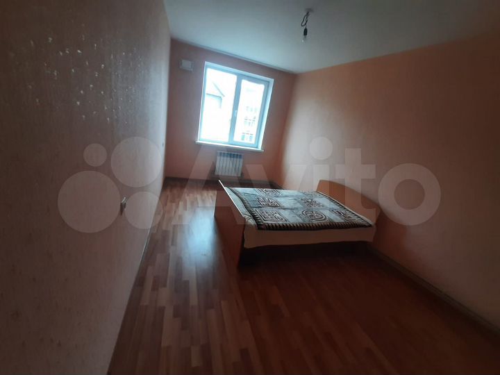2-к. квартира, 57 м², 3/3 эт.
