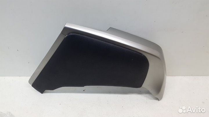 Обшивка салона передняя правая Toyota Land Cruiser