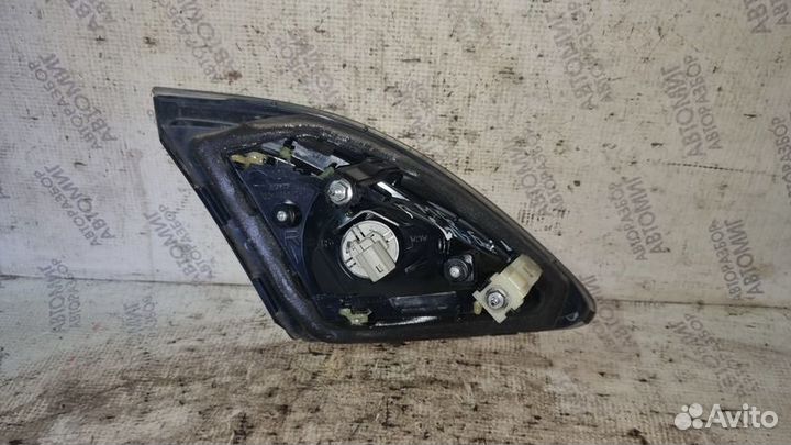 Фонарь в крышку багажника Mazda 6 GH мазда