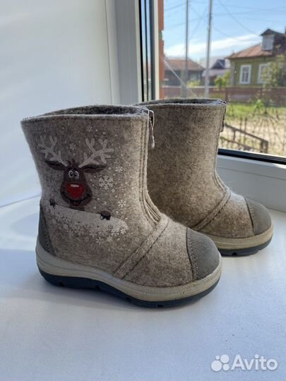 Детские зимние сапоги 24