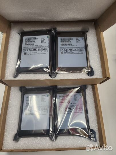 Samsung PM1643a 3.84TB SSD