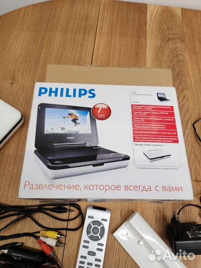 Портативный видеопроигрыватель Philips PET704