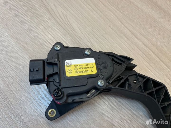 Педаль газа LADA X-Ray