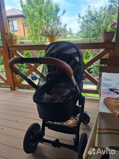 Прогулочная коляска трансформер 2 в 1