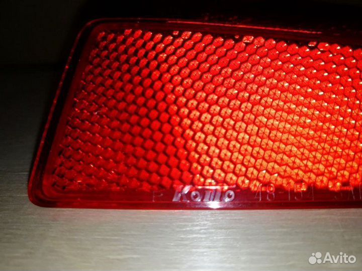 Отражатели бампера задние Lexus Rx 4