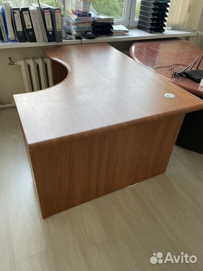 Два стола и тумбочка