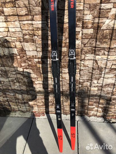 Беговые лыжи atomic redster s7