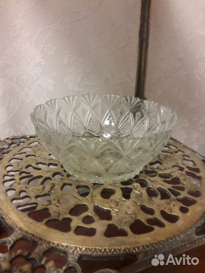 Хрустальная вазочка. Две вазочки - креманки