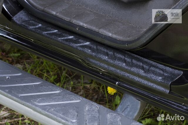 Накладки на внутренние пороги Ниссан Навара д40