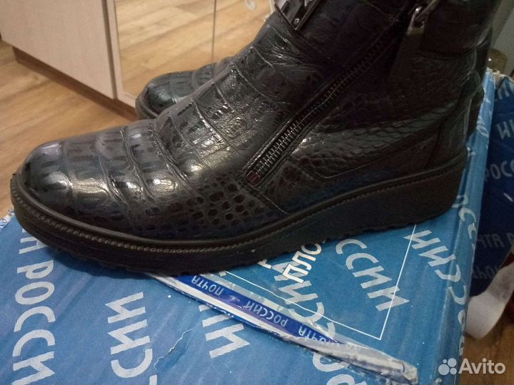 Ботинки женские