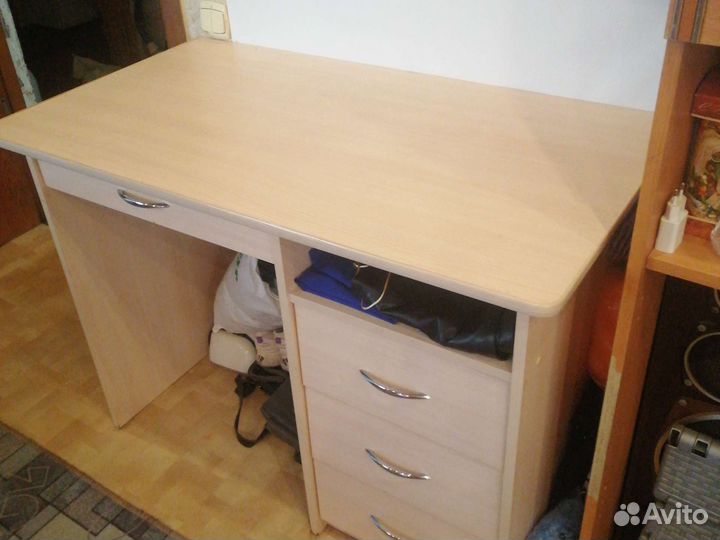 Письменный стол для школьника белый бу