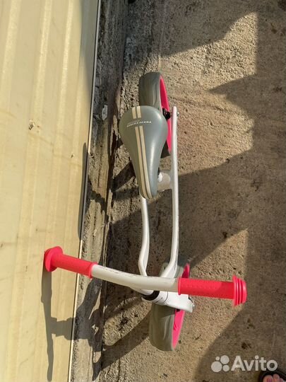 Беговел milano 2.0 tech team