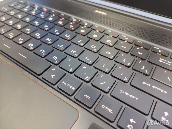 MSI GS65 i7-9750H, 2080, 32GB, 2TB