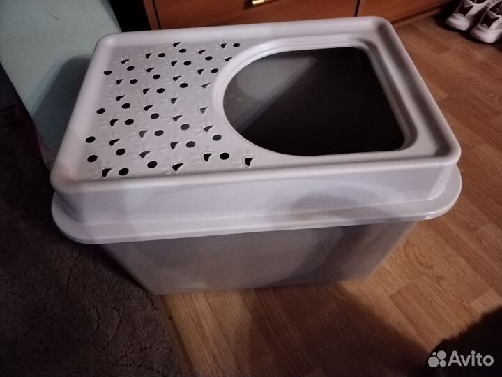 Закрытый лоток для кошек