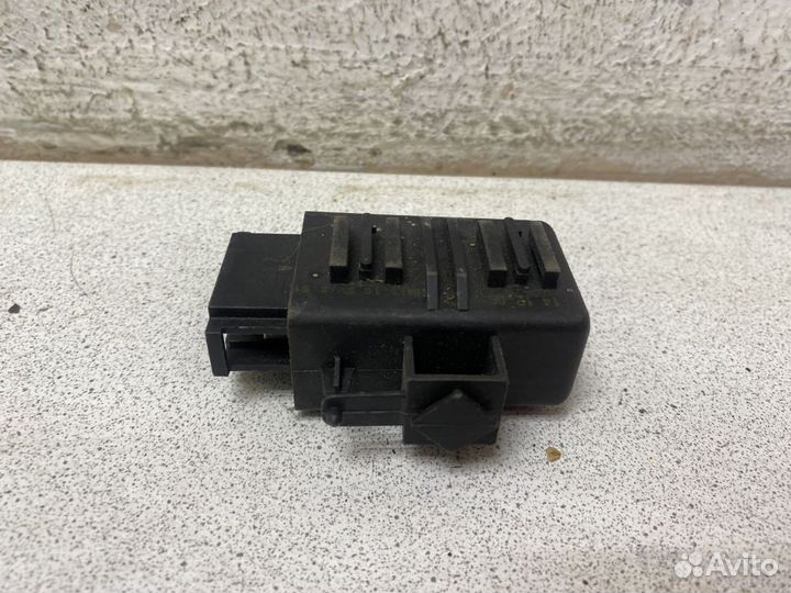 Блок управления подогревом сидений