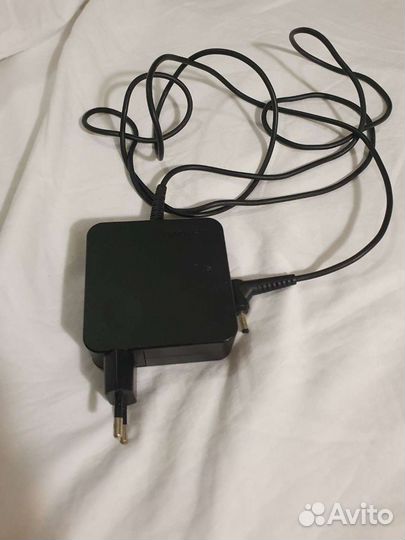 Блок питания на ноутбука Lenovo