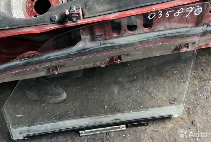 Стекло переднее правое Газ 3110