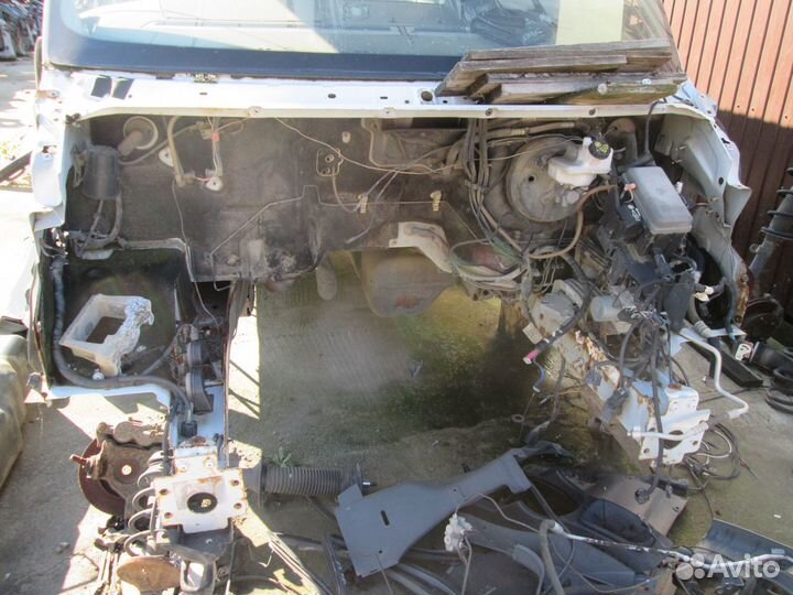 Лонжерон на Ford Transit (Форд Транзит)