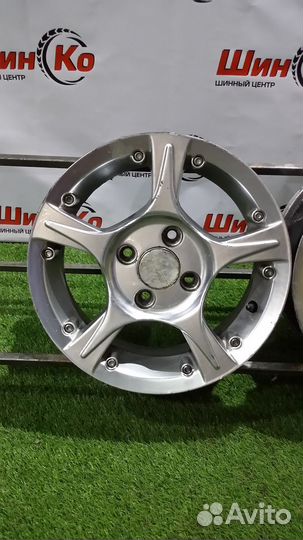 1206) К-кт дисков литых R13 4х98/58,6/35