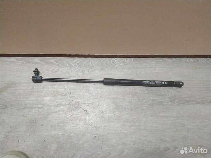 Амортизатор двери багажника L Hyundai Solaris