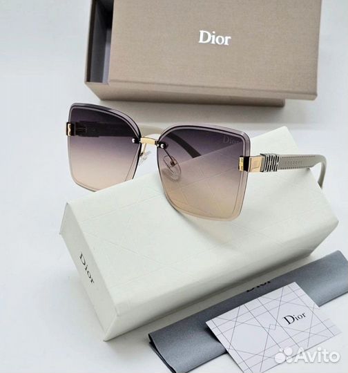 Солнцезащитные очки женские dior