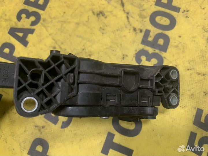 Педаль газа VW Polo