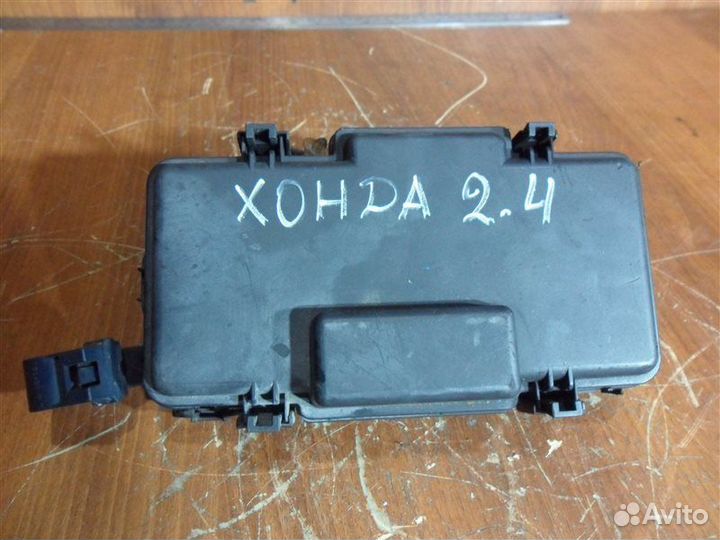Блок предохранителей 38250scvj01 Honda Element YH2