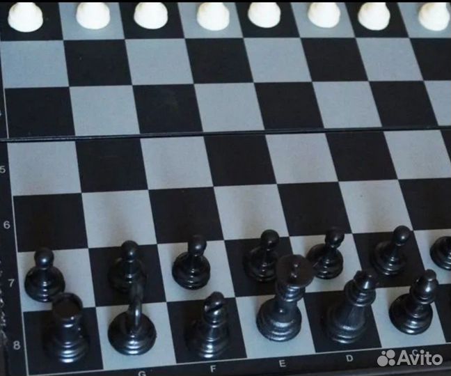Новые в упаковке Шахматы дорожные на магните
