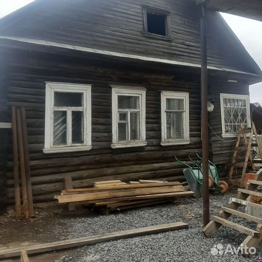 Сруб дома из бревна бу