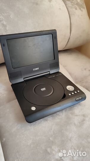 Портативный видеопроигрыватель coby