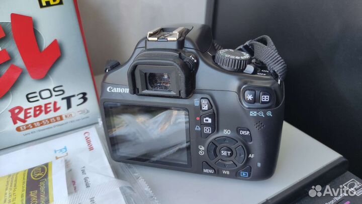 Canon 1100D kit 18-55 IS II полный комплект, идеал