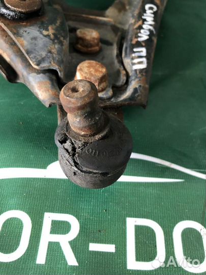 Рычаг передний правый Renault Symbol