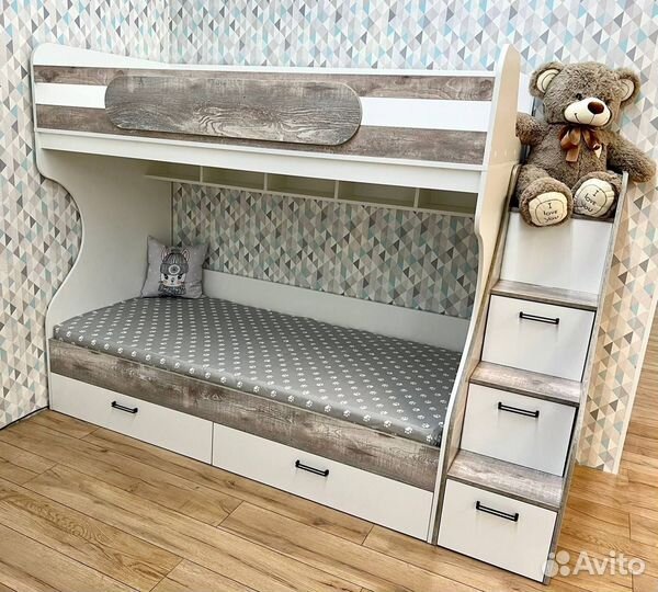 Двухъярусная кровать Гранд новая 90х190