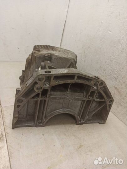 Поддон двигателя Рено