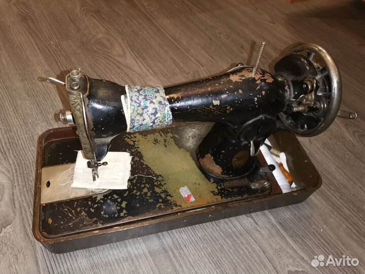 Продаю швейную машинку бу