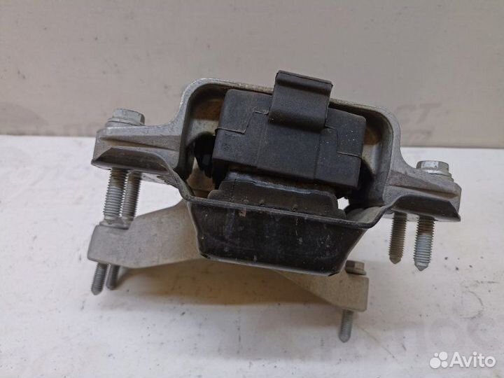 Опора двс левая Volkswagen Tiguan 5N1 cawa 2010