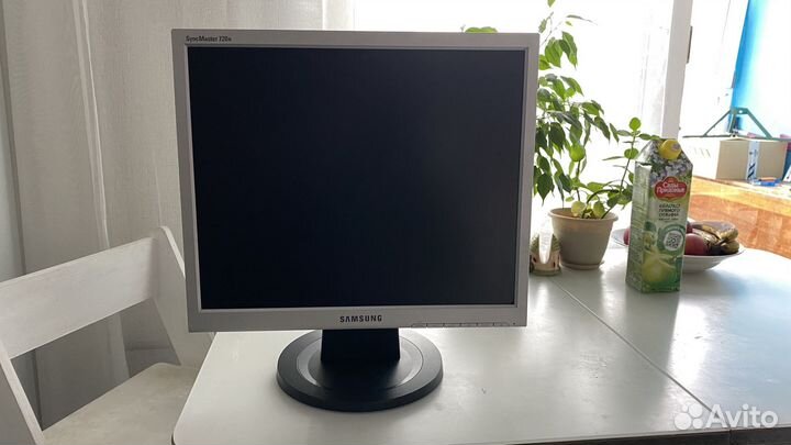 Монитор samsung syncmaster 720n