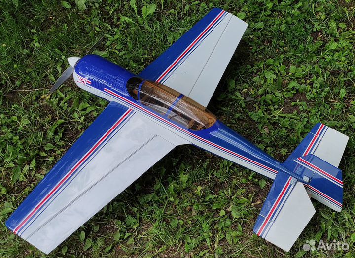 Радиоуправляемый самолет су-29