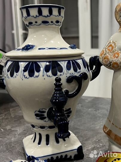 Самовар фарфоровый гжель