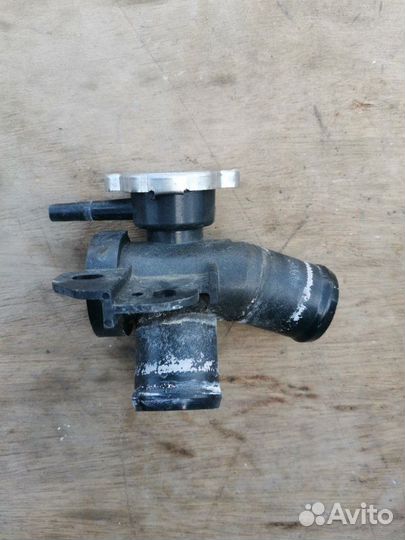 Тройник системы охлаждения Nissan Teana J32