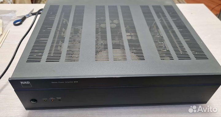 NAD stereo power amplier 214