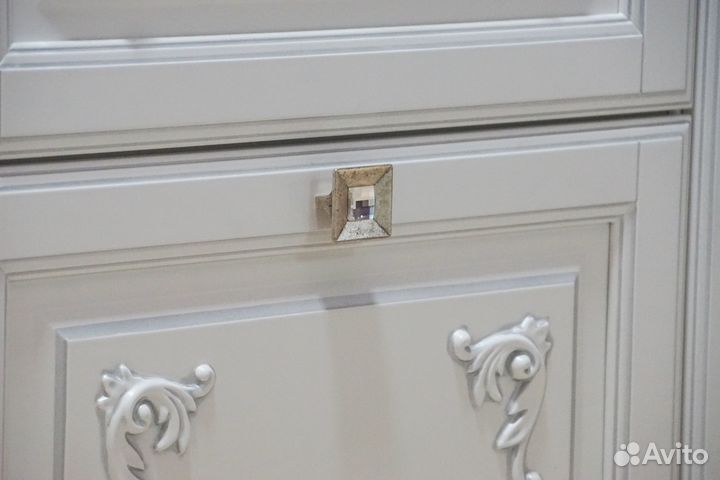 Мебель для кухни гостиной классика