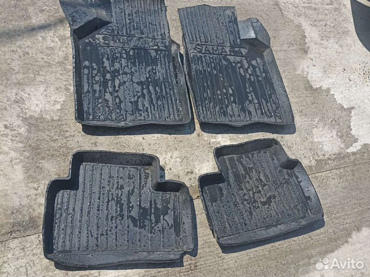 Автомобильные коврики резиновые