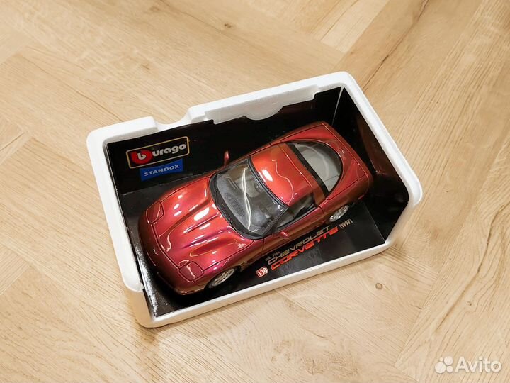 Bburago Standox 1:18 Chevrolet Corvette Coupe C5