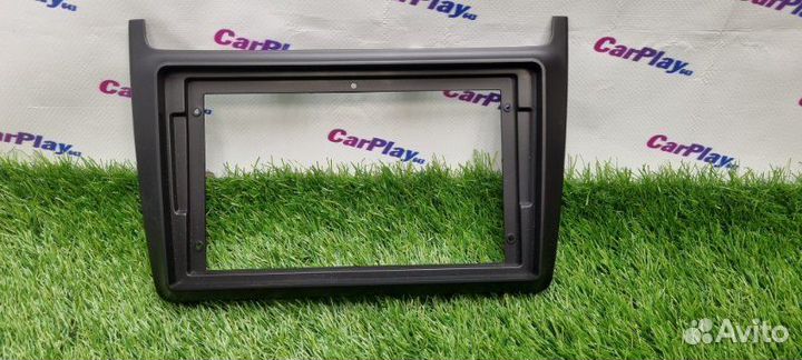 Переходная рамка магнитолы Volkswagen Polo 2014