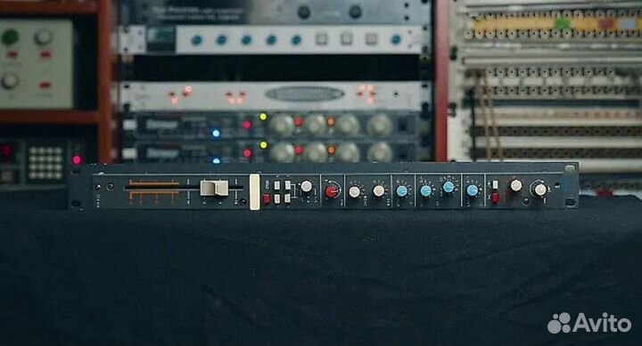 Tesla микрофонный предусилитель эквалайзер