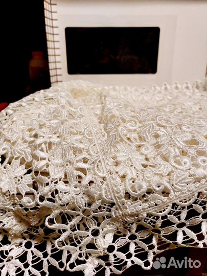 Скатерть кружевная. Новая